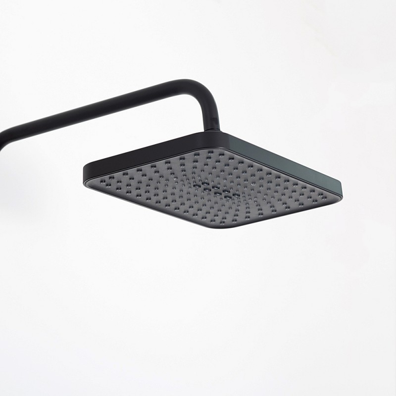 Душевая стойка со смесителем